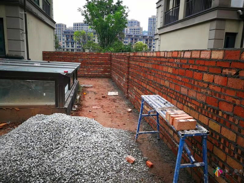 國盛園宿現場花園施工照片效果